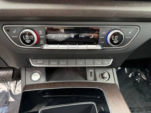 Used 2023 Audi Q5 2.0T Premium w/ Convenience Package AWD/4WD image 27