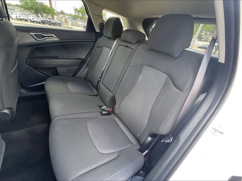 Certified 2025 Kia Sportage LX image 29