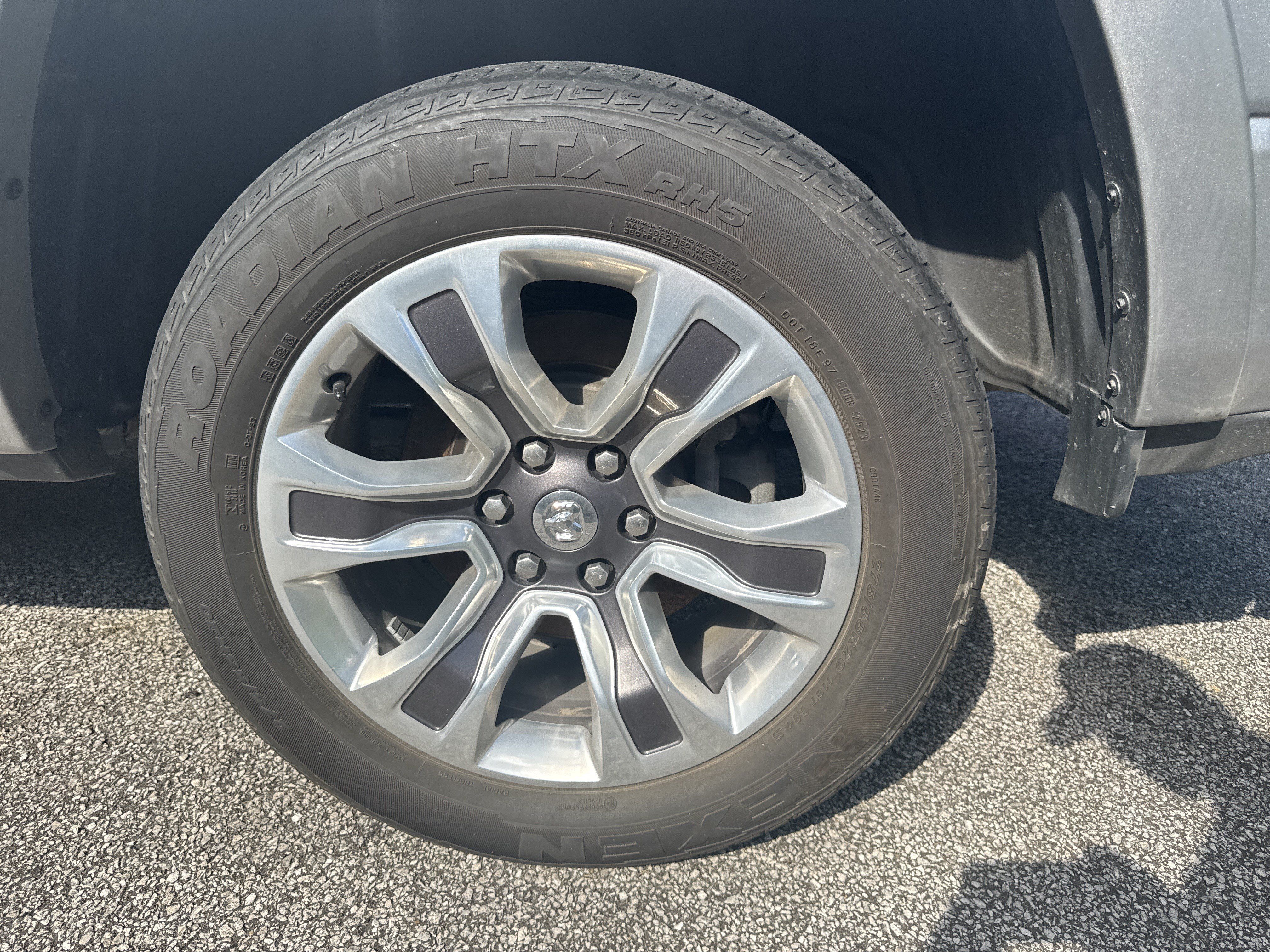 Used 2024 RAM 1500 Limited AWD/4WD image 8