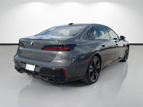 New 2026 BMW 760i xDrive AWD/4WD image 3