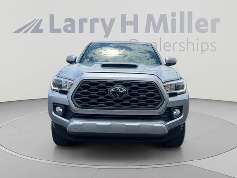 Used 2021 Toyota Tacoma TRD Sport w/ Technology Package AWD/4WD image 8