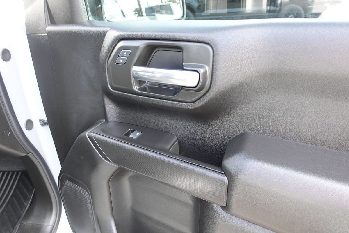 Used 2024 Chevrolet Silverado 1500 Custom w/ LPO, Dark Essentials Package AWD/4WD image 34