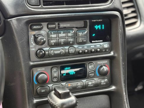 Used 1998 Chevrolet Corvette Coupe w/ Memory Pkg image 24