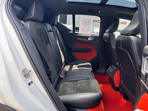 Used 2019 Volvo XC40 T5 R-Design AWD/4WD image 23