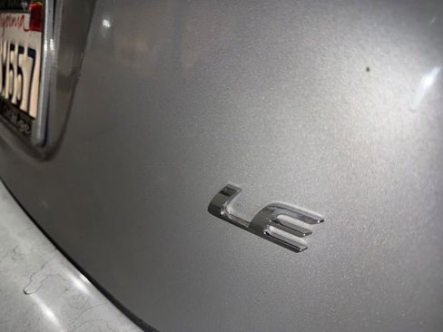 Used 2016 Toyota Corolla LE image 11