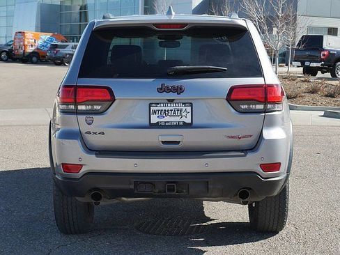 Used 2018 Jeep Grand Cherokee Trailhawk w/ Trailhawk Luxury Group AWD/4WD image 4