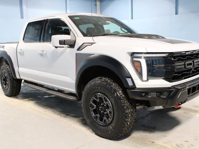 New 2025 Ford F150 Raptor w/ Equipment Group 803A Raptor R