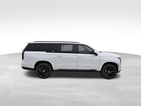 New 2026 Cadillac Escalade ESV Platinum Sport w/ LPO, ONYX Package AWD/4WD image 5