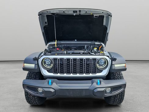 Used 2024 Jeep Wrangler Unlimited Rubicon 4xe AWD/4WD image 33
