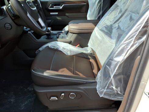 New 2026 GMC Sierra 1500 Denali w/ Denali Reserve Package AWD/4WD image 12