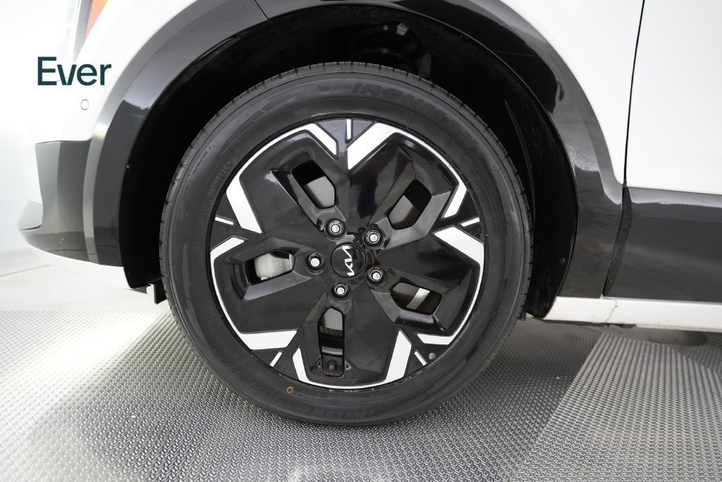 Used 2024 Kia Niro Wave FWD image 19