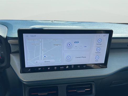 Used 2025 Ford Maverick Lariat w/ 4K Tow Package AWD/4WD image 16