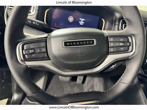 Used 2024 Jeep Wagoneer Series II AWD/4WD image 18