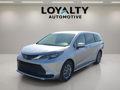 Used 2024 Toyota Sienna LE