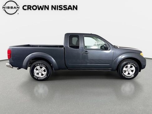 Used 2013 Nissan Frontier SV RWD image 4