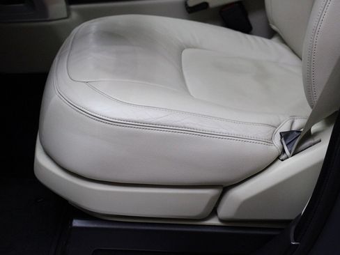 Used 2018 Land Rover Range Rover image 33