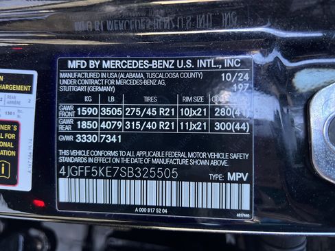 Certified 2025 Mercedes-Benz GLS 450 4MATIC image 33