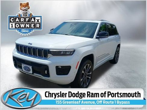 Used 2023 Jeep Grand Cherokee Overland w/ Luxury Tech Group IV AWD/4WD image 1