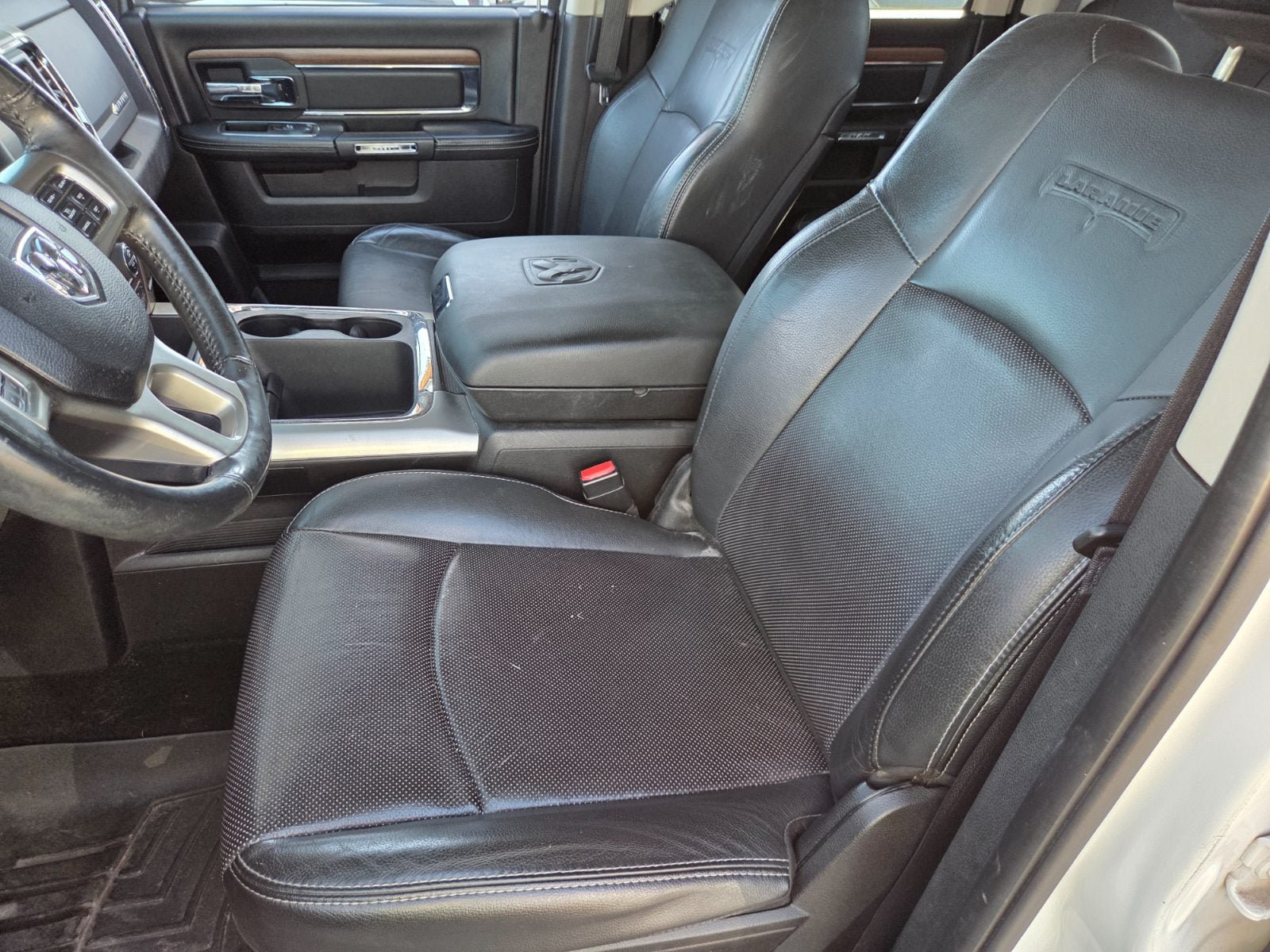 Used 2016 RAM 1500 Laramie w/ Convenience Group RWD image 8