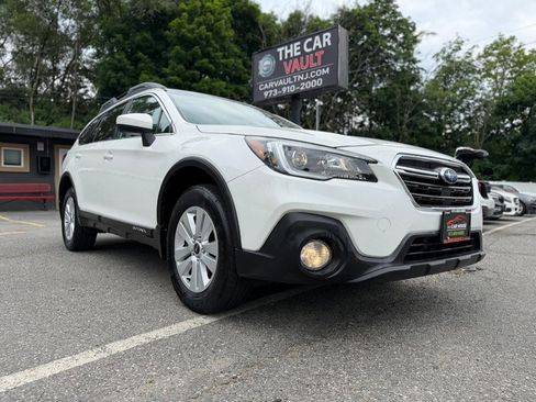 Used 2018 Subaru Outback 2.5i Premium w/ Protection Package #1 AWD/4WD image 10