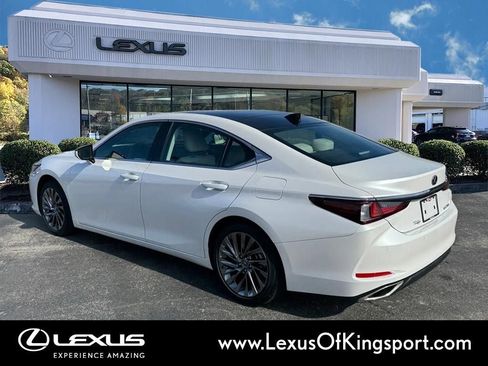 Used 2024 Lexus ES 350 Ultra Luxury w/ Accessory Package (Z1) image 3