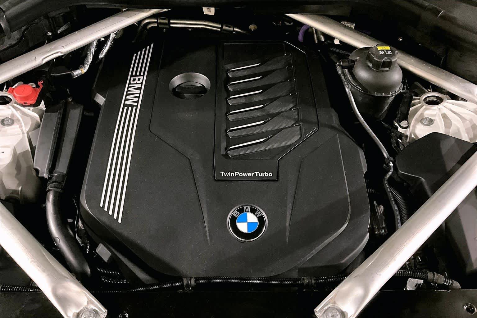 Used 2022 BMW X5 xDrive40i AWD/4WD image 30