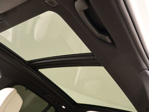 Used 2024 BMW X5 xDrive40i w/ Executive Package image 16