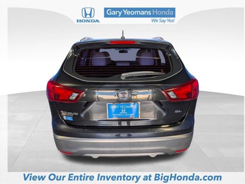 Used 2017 Nissan Rogue Sport SL FWD image 7
