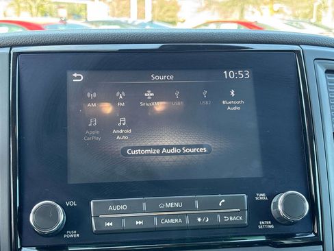 Used 2024 Nissan Titan SV w/ SV Convenience Package image 28