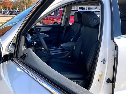 Used 2025 Acura MDX FWD image 7