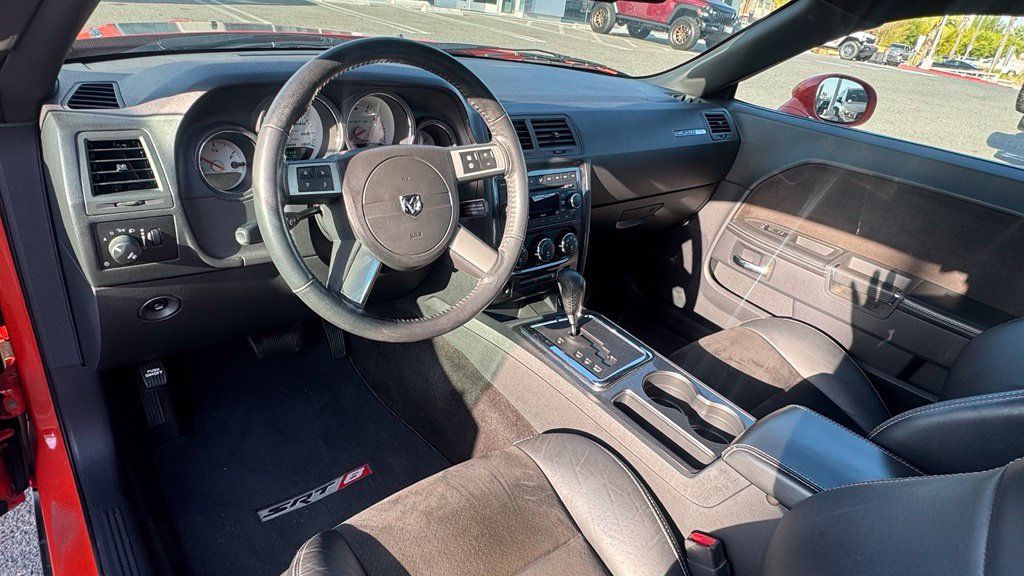 Used 2008 Dodge Challenger SRT8 RWD image 2