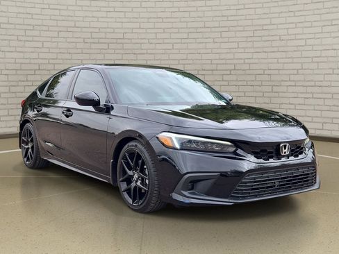 Used 2024 Honda Civic Sport image 3