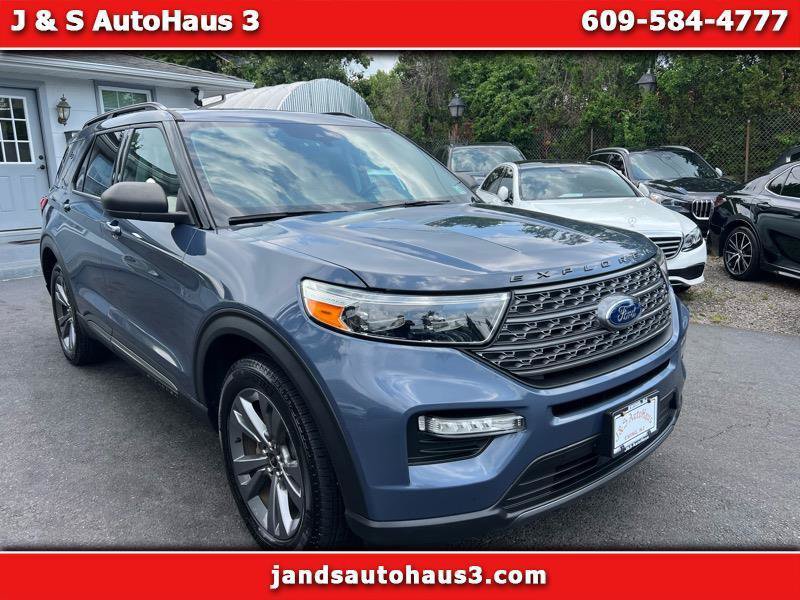Used 2021 Ford Explorer XLT w/ Equipment Group 202A AWD/4WD image 1