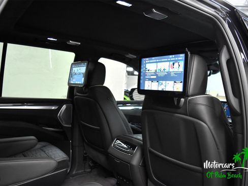 Used 2026 Cadillac Escalade V w/ LPO, ONYX Package image 30