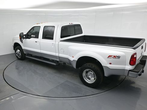 Used 2010 Ford F350 Lariat image 39