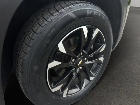 Used 2021 Chevrolet TrailBlazer LT w/ Convenience Package FWD image 21