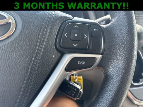 Used 2017 Toyota Sienna LE FWD image 40