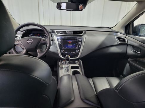 Used 2023 Nissan Murano SV w/ SV Midnight Edition Package image 12
