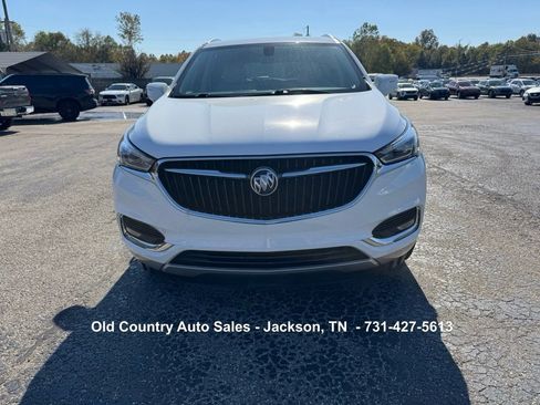 Used 2020 Buick Enclave Essence image 3