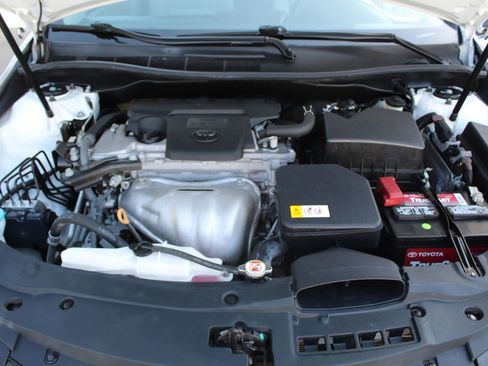 Used 2017 Toyota Camry LE FWD image 29