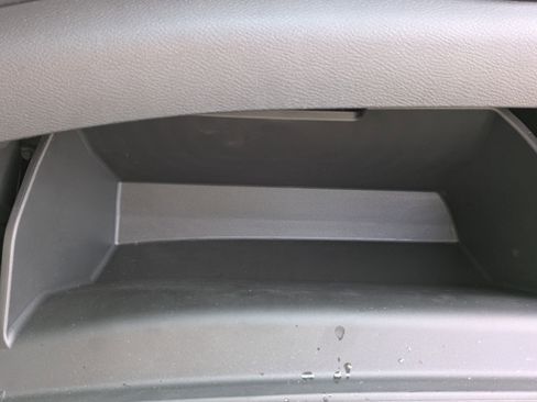 Used 2025 Nissan Sentra SV FWD image 29