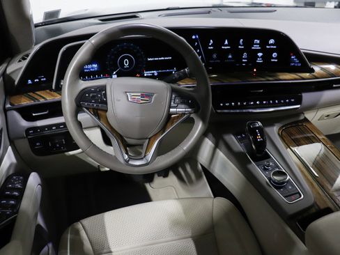 Certified 2022 Cadillac Escalade ESV Sport Platinum image 26