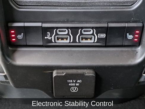 Used 2019 RAM 1500 Laramie image 17