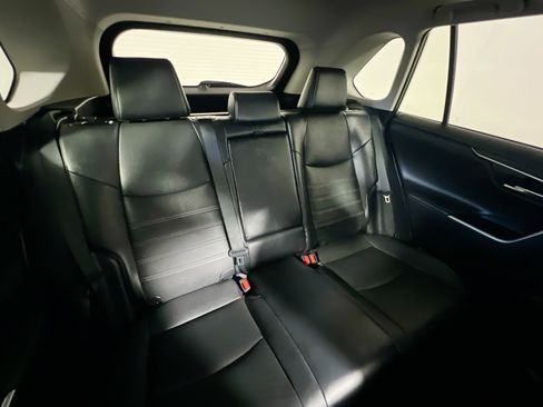 Used 2022 Toyota RAV4 Limited image 33
