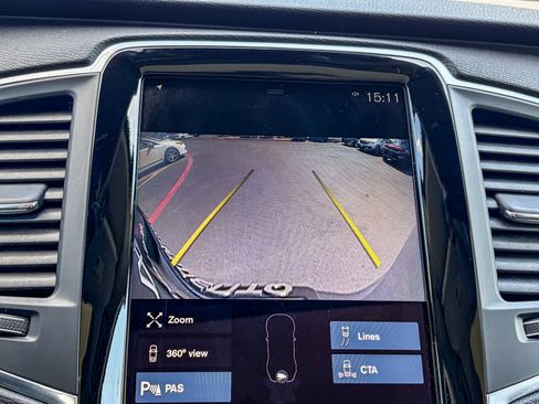 Used 2020 Volvo XC90 T6 Momentum AWD/4WD image 24