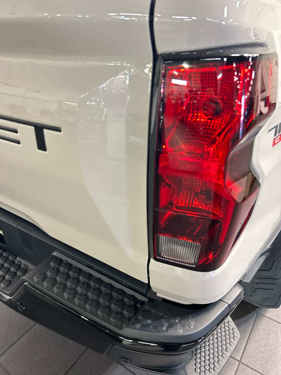 New 2026 Chevrolet Colorado Trail Boss AWD/4WD image 6