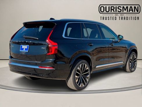 New 2026 Volvo XC90 B6 Plus w/ Protection Package Premier image 7
