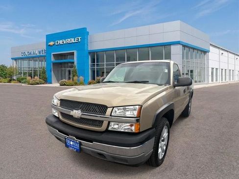 Used 2005 Chevrolet Silverado 1500 LS w/ Light Duty Power Package AWD/4WD image 2