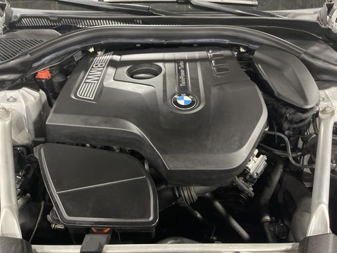 Used 2019 BMW 530i xDrive w/ Convenience Package image 16