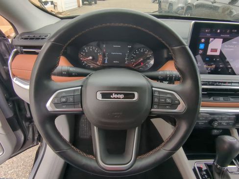 Certified 2022 Jeep Compass Limited AWD/4WD image 22